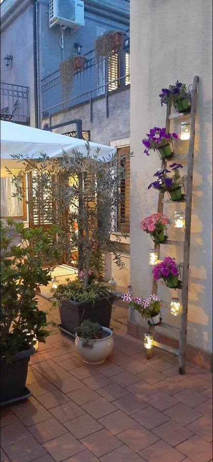 Il Borghetto Di San Giuseppe Etnarooms&Apartments Nicolosi Bagian luar foto