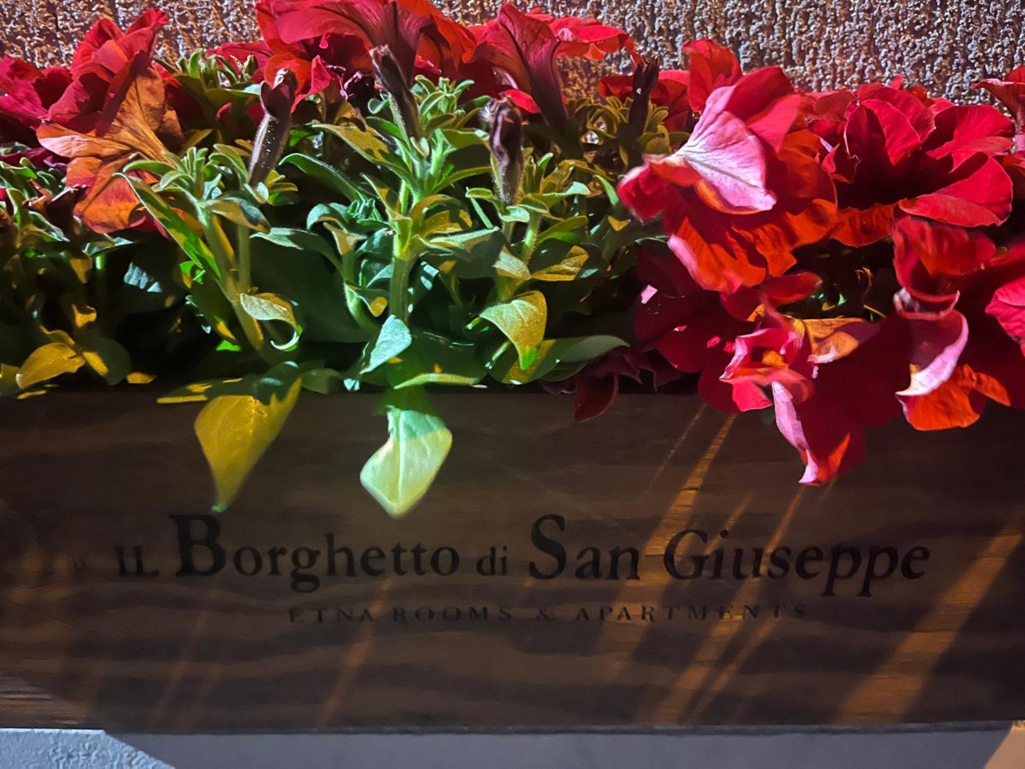 Il Borghetto Di San Giuseppe Etnarooms&Apartments Nicolosi Bagian luar foto
